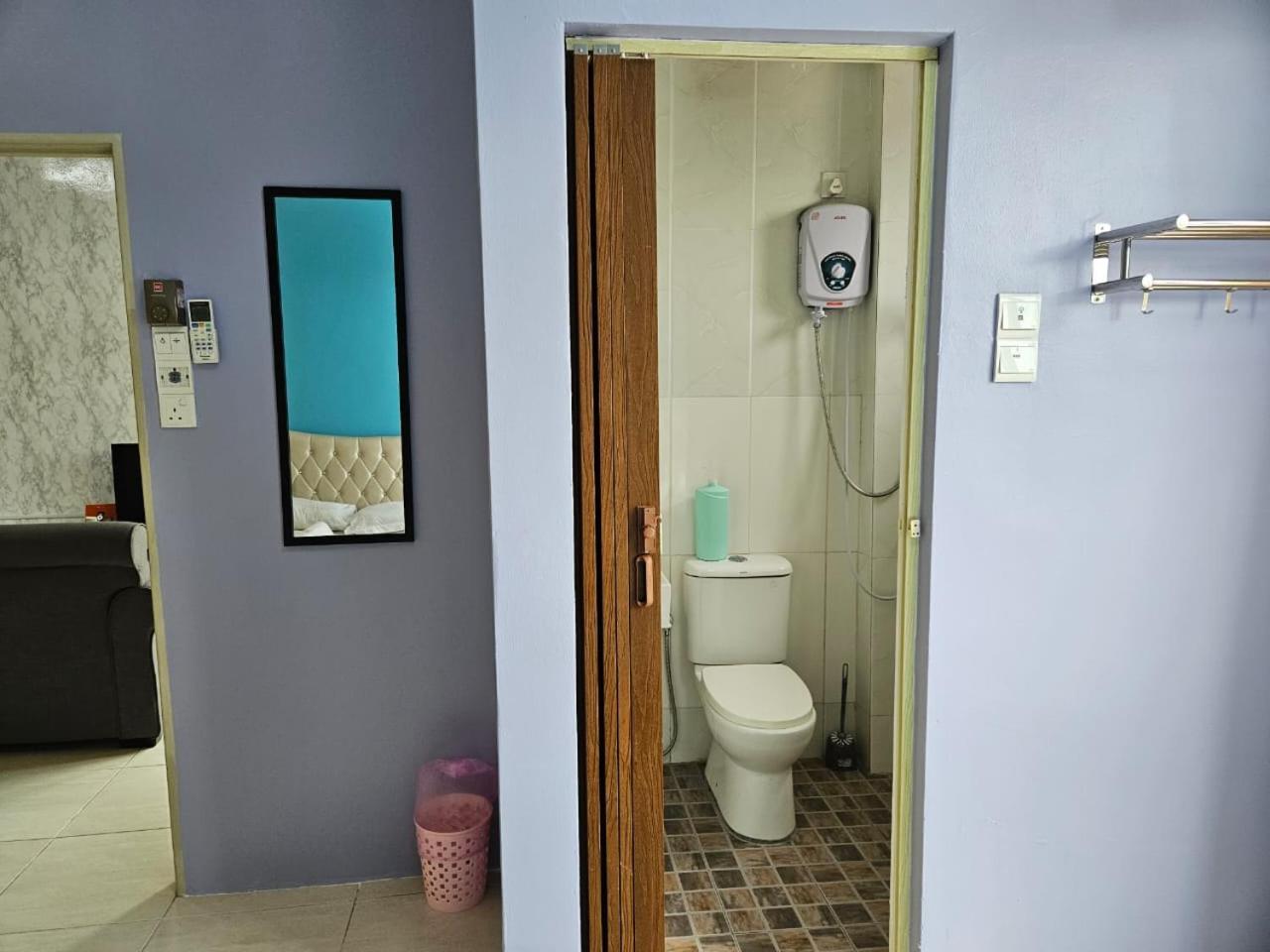 Apartemen 78 m² dengan 3 kamar tidur dan 2 kamar mandi pribadi di Kuah Bagian luar foto