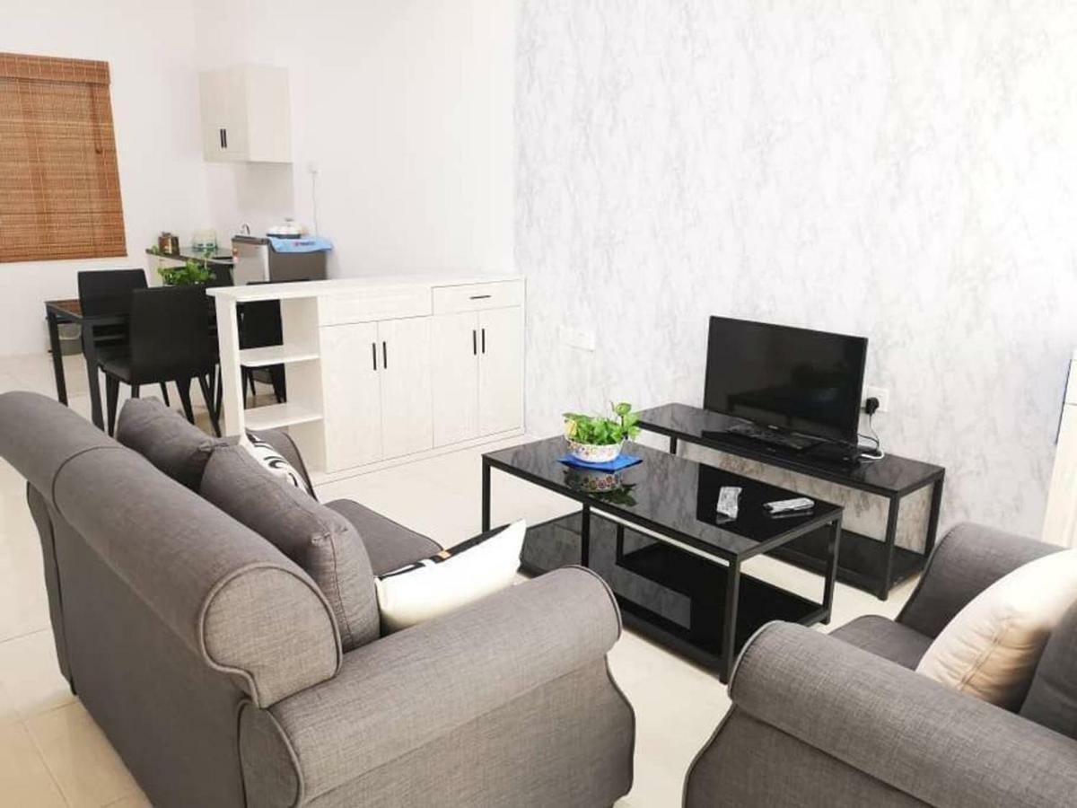 Apartemen 78 m² dengan 3 kamar tidur dan 2 kamar mandi pribadi di Kuah Bagian luar foto