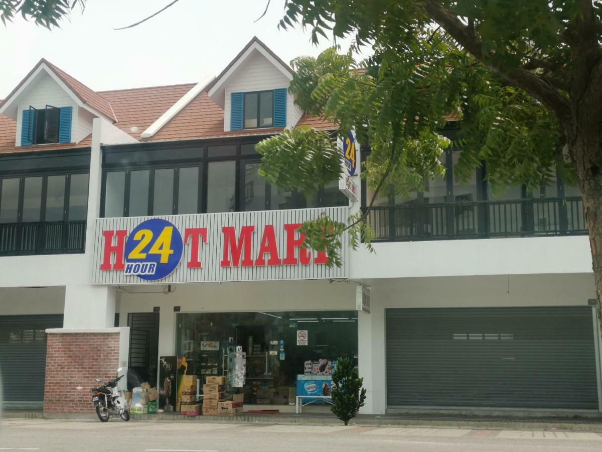 Apartemen 78 m² dengan 3 kamar tidur dan 2 kamar mandi pribadi di Kuah Bagian luar foto